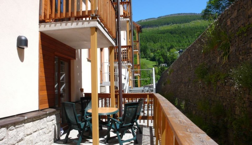 APARTMÁNY DALIBOR SPINDLERUV MLYN * * * Špindlerův Mlýn - Apartmán pro 7 - 9 osob ( 80 m2, 3x pokoj)